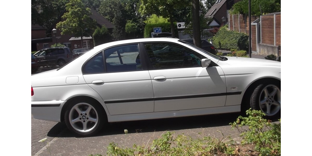 BMW 520 i 166.000 km 6.400 € Troisdorf 53840