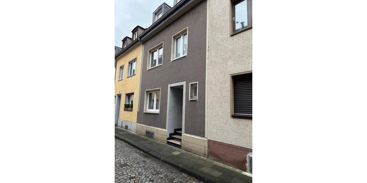Reihenhaus Köln Innenstadt - 6 Zimmer, 135 m&sup2;, 2.800&euro; | Angebot:25252021