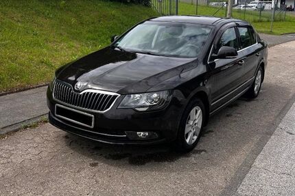 Skoda Superb 227.000 km 6.200 &euro; Burscheid 51399
