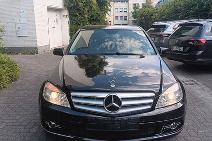 Mercedes-Benz C 250 260.000 km 3.499 &euro; Düsseldorf 40233