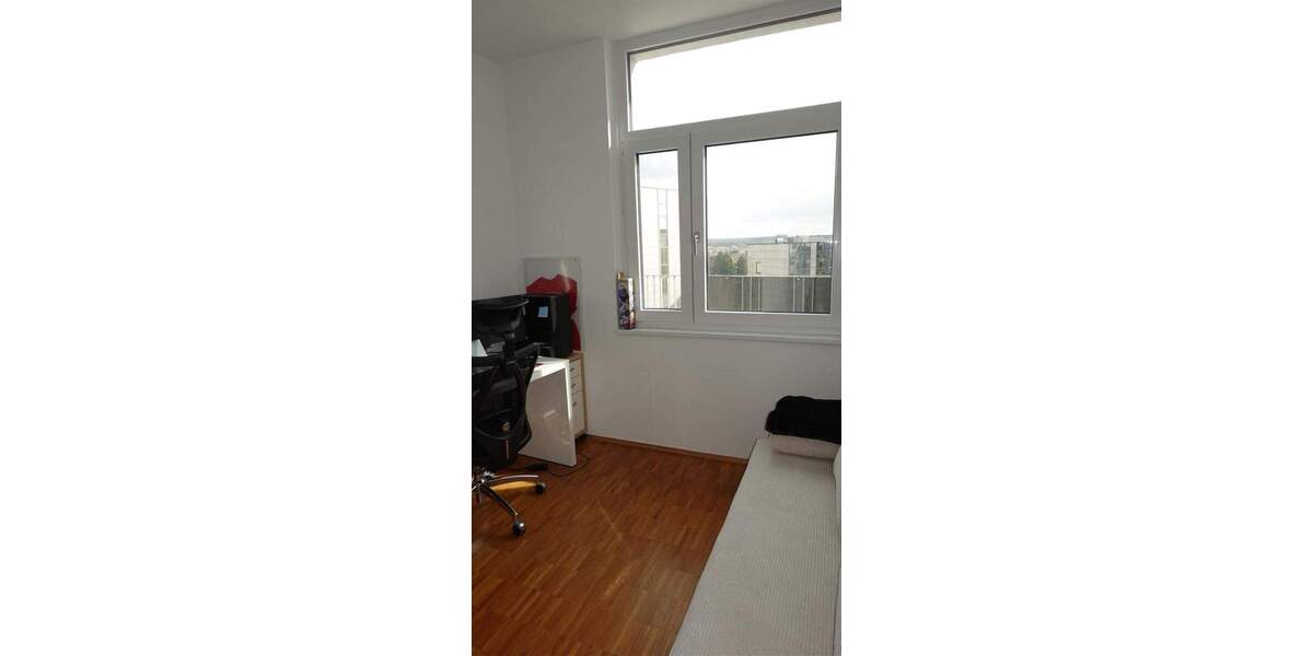 Etagenwohnung Düsseldorf Flingern Nord - 3 Zimmer, 85 m&sup2;, 1.410&euro; | Angebot:25645625