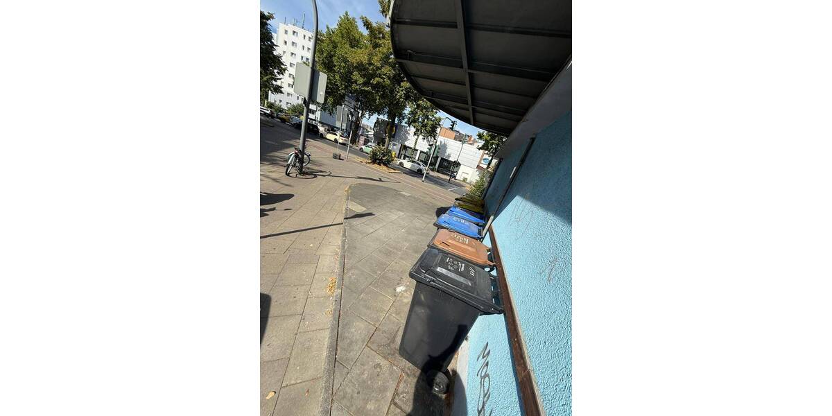 Ladenlokal auf der Brühler Straße - ehem. Metzgerei, ideal für Imbiss oder andere Konzepte 3 zimmer