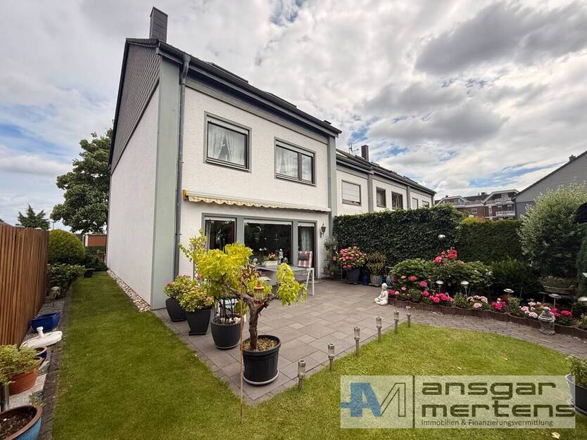 (M)EIN Familiendomizil in Neuss-Vogelsang Raumwunder auf 4 Ebenen mit Garten & Garage 6 zimmer