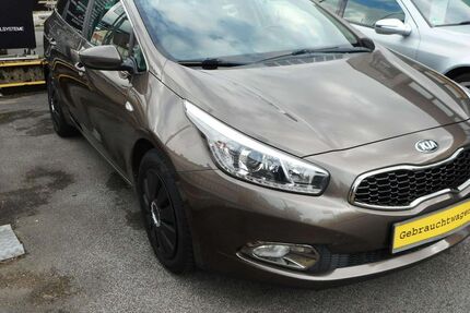 Kia ceed / Ceed 125.000 km 9.950 &euro; Solingen 42653