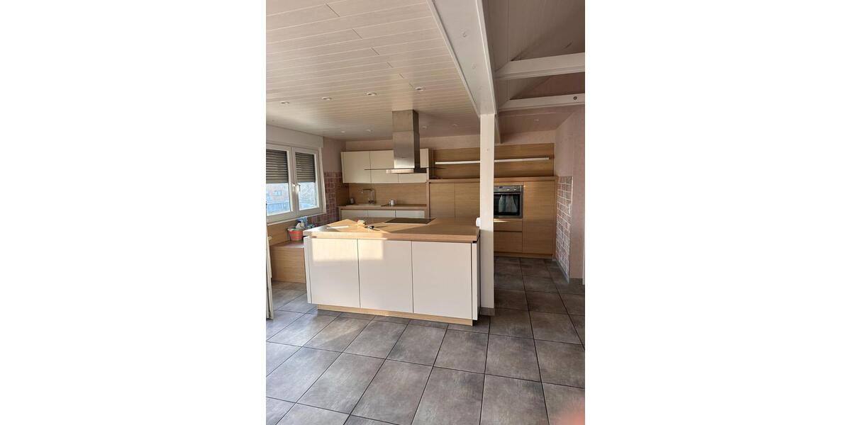 4 Zimmer Wohnung in 50129 Bergheim Niederaußem zur Vermietung 5 zimmer