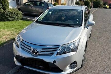 Toyota Avensis 168.887 km 5.700 &euro; Frechen 50226