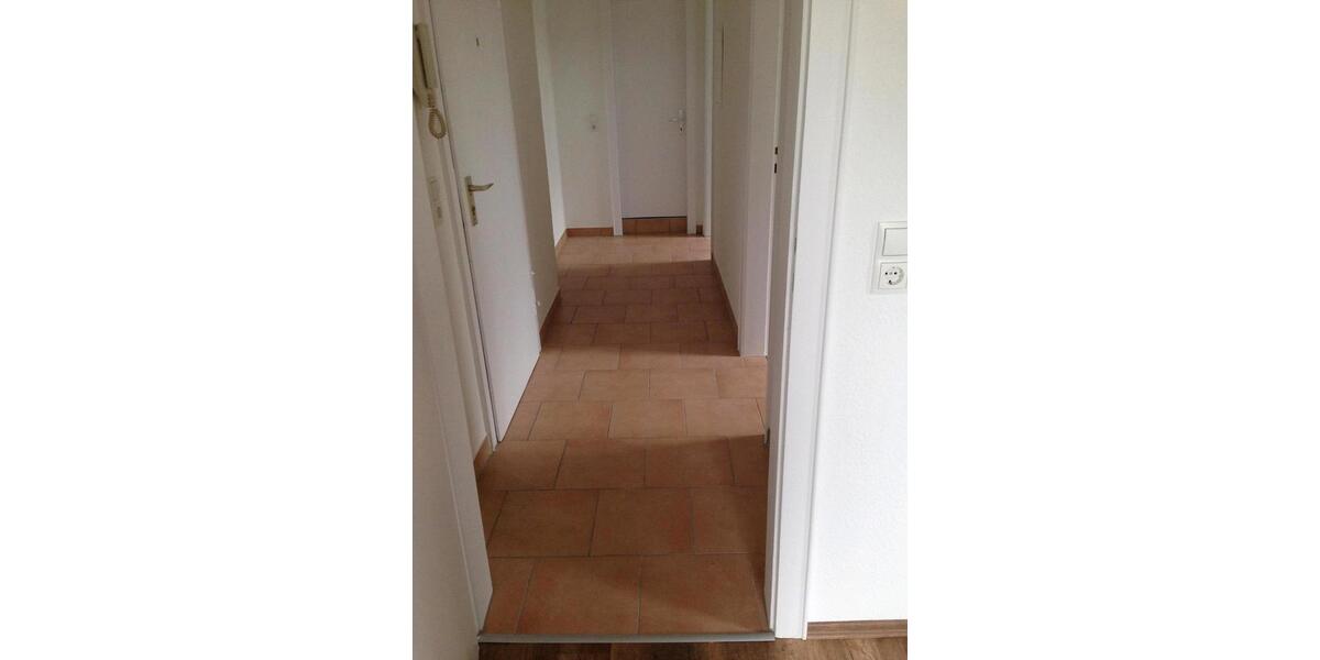 Etagenwohnung Neuss Furth-Mitte - 3 Zimmer, 65 m&sup2;, 750&euro; | Angebot:26358771