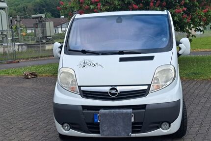 Opel Vivaro 198.000 km 11.999 &euro; Kürten 51515