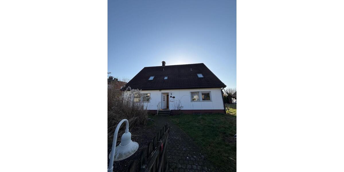 Einfamilienhaus Leverkusen Bergisch Neukirchen - 14 Zimmer, 250 m&sup2;, 5.000&euro; | Angebot:25280776