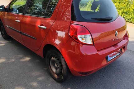 Renault Clio 208.000 km 950 &euro; Kürten 51515