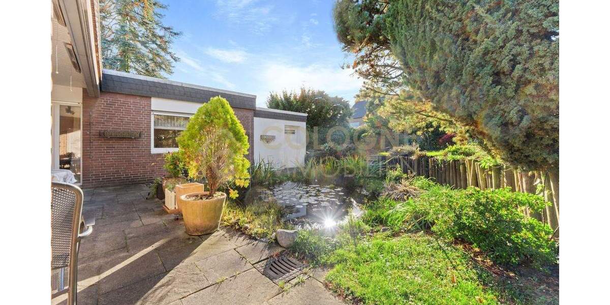 FAST FREISTEHENDER 4 bis 5-ZIMMER-BUNGALOW IN FRECHEN-KÖNIGSDORF VOLLSTÄNDIG UNTERKELLERT MIT GARAGE 4 zimmer