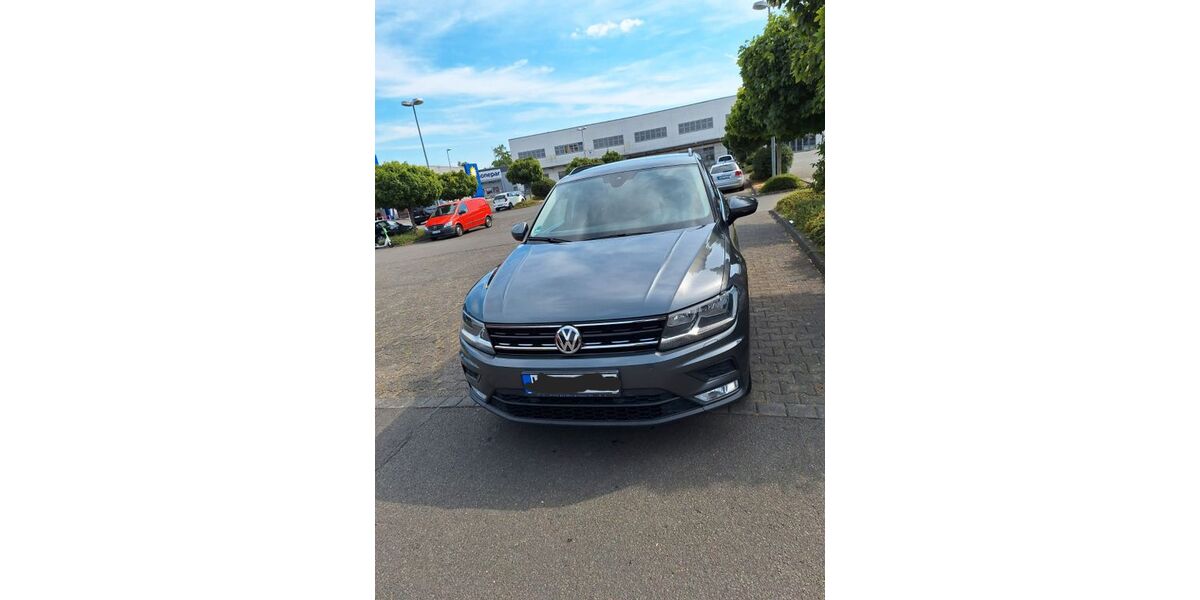 VW Tiguan 169.000 km 16.100 &euro; Köln 51063