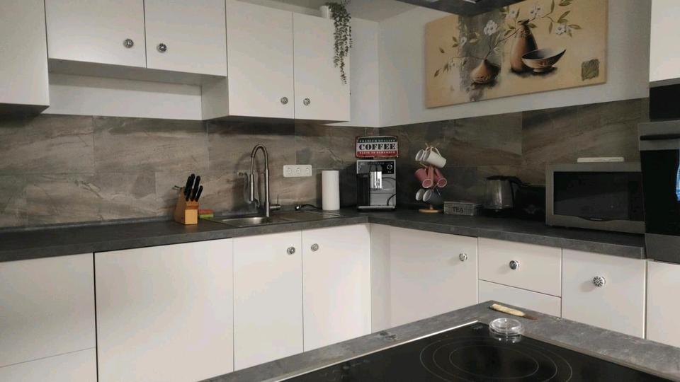 Einfamilienhaus mit Einliegerwohnung zimmer