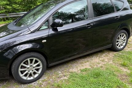 Seat Altea 212.000 km 2.900 &euro; Solingen 42659