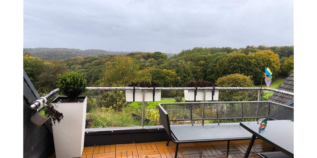 Ein Zuhause mit Weitblick - großzügige Maisonette mit Kamin und Loggia 3 zimmer