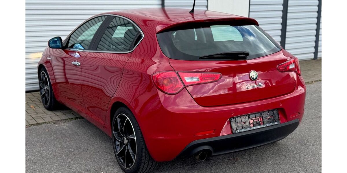 Alfa Romeo Giulietta 89.035 km 7.490 € Solingen 42719