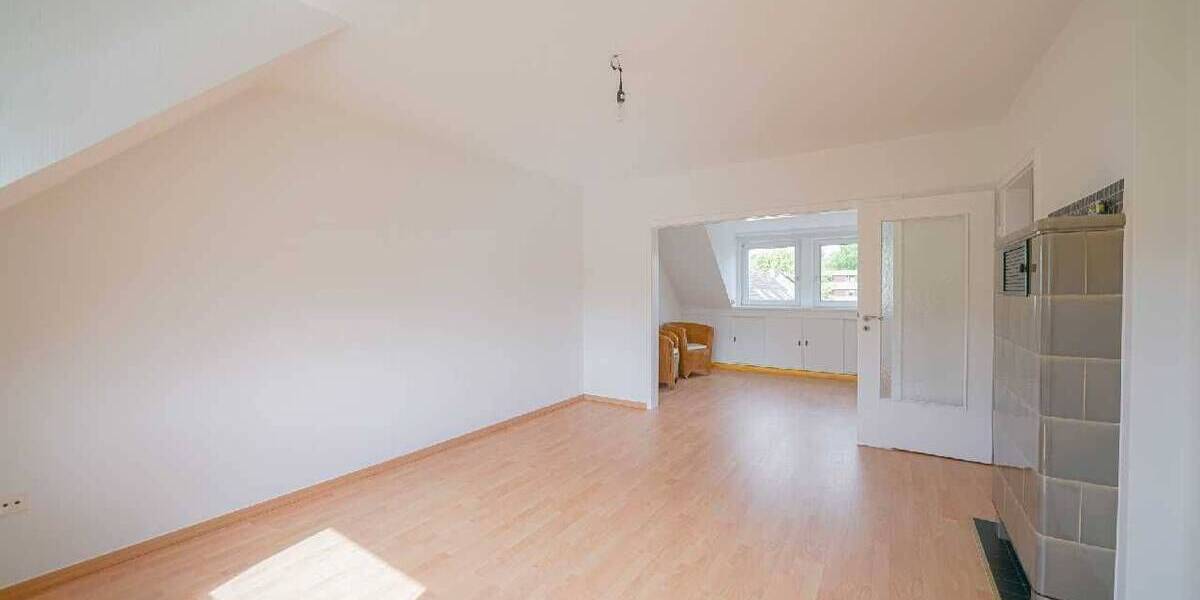 Etagenwohnung Düsseldorf Rath - 3 Zimmer, 70 m&sup2;, 730&euro; | Angebot:26891579