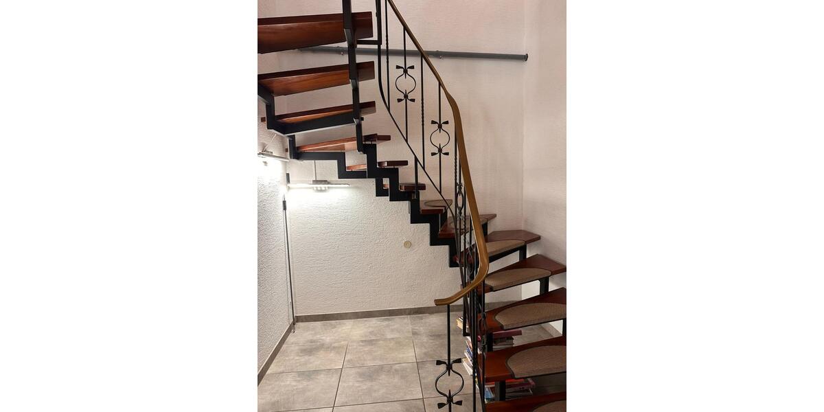 4 Zimmer Wohnung in 50129 Bergheim Niederaußem zur Vermietung 5 zimmer