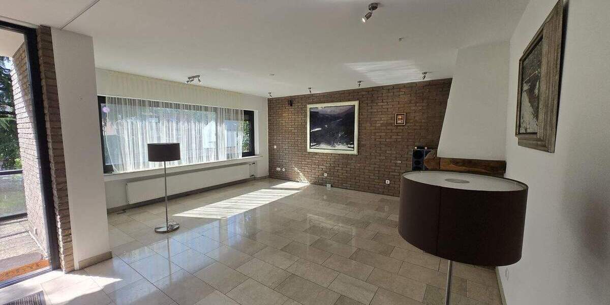 Einfamilienhaus Frechen Habbelrath - 8 Zimmer, 364 m&sup2;, 850.000&euro; | Angebot:24141038