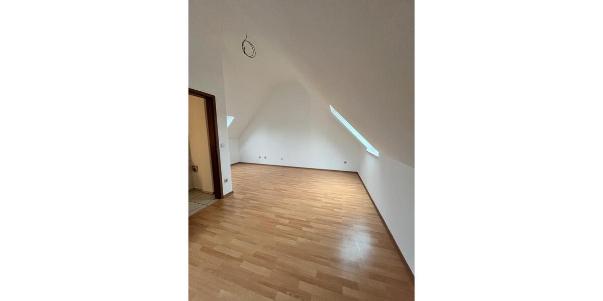 Doppelhaushälfte Köln Mülheim - 4 Zimmer, 114 m&sup2;, 2.000&euro; | Angebot:24662735