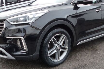 Hyundai Grand Santa Fe 200.000 km 14.950 &euro; Solingen 42699