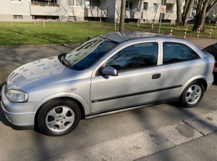 Opel Astra 162.000 km 1.050 &euro; Düsseldorf 40547