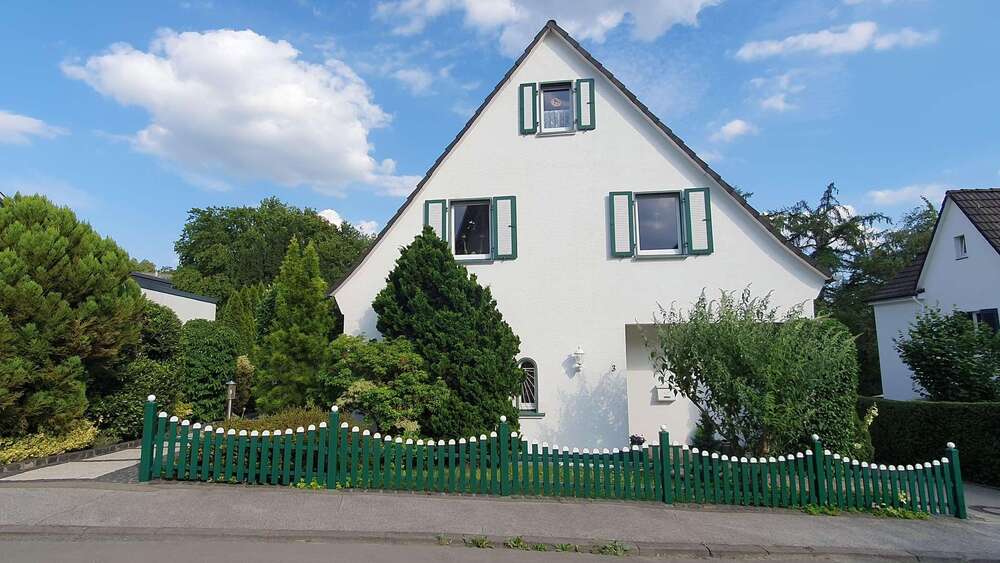 Einfamilienhaus Remscheid Remscheid-Süd - 12 Zimmer, 323 m&sup2;, 780.000&euro; | Angebot:27116551