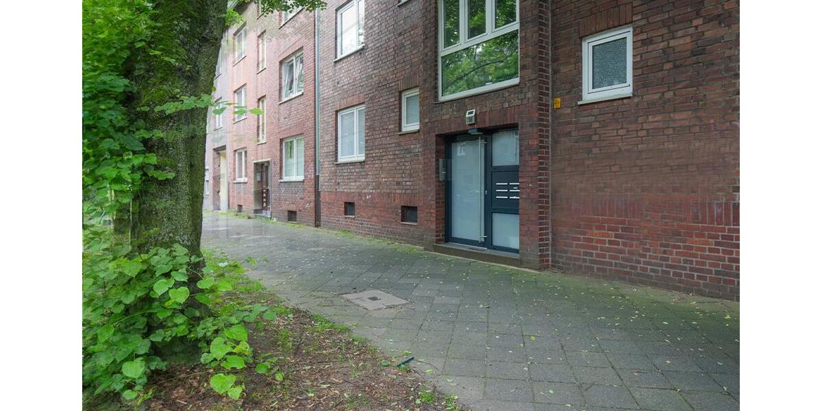 Vollmöblierte 2-Zimmer-Wohnung mit Balkon in zentraler Lage von Neuss-Furth 2 zimmer