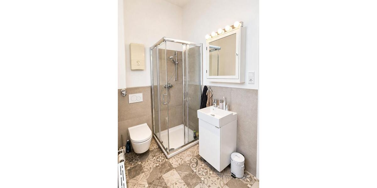 Etagenwohnung Düsseldorf Oberbilk - 1 Zimmer, 26 m&sup2;, 119.000&euro; | Angebot:27075725