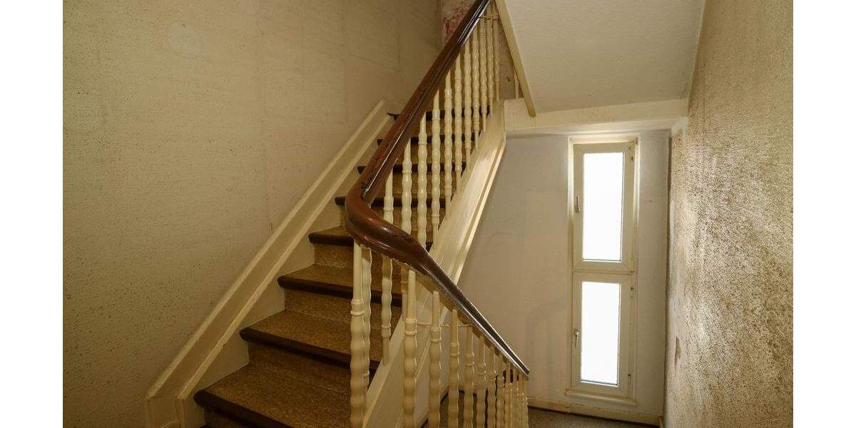 Stadthaus wartet auf neuen Glanz! 6 zimmer