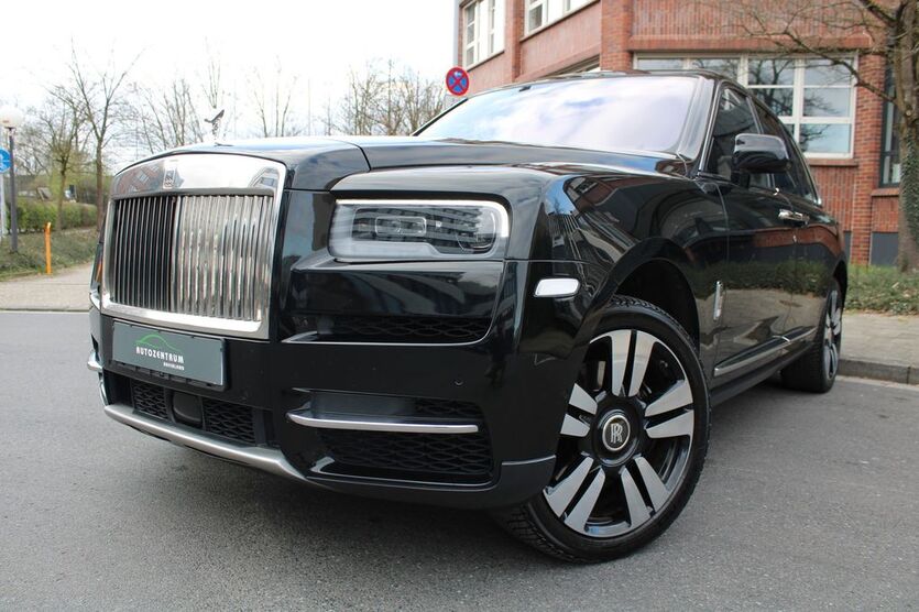 Rolls Royce Cullinan 88.756 km 319.990 € Neuss 41460