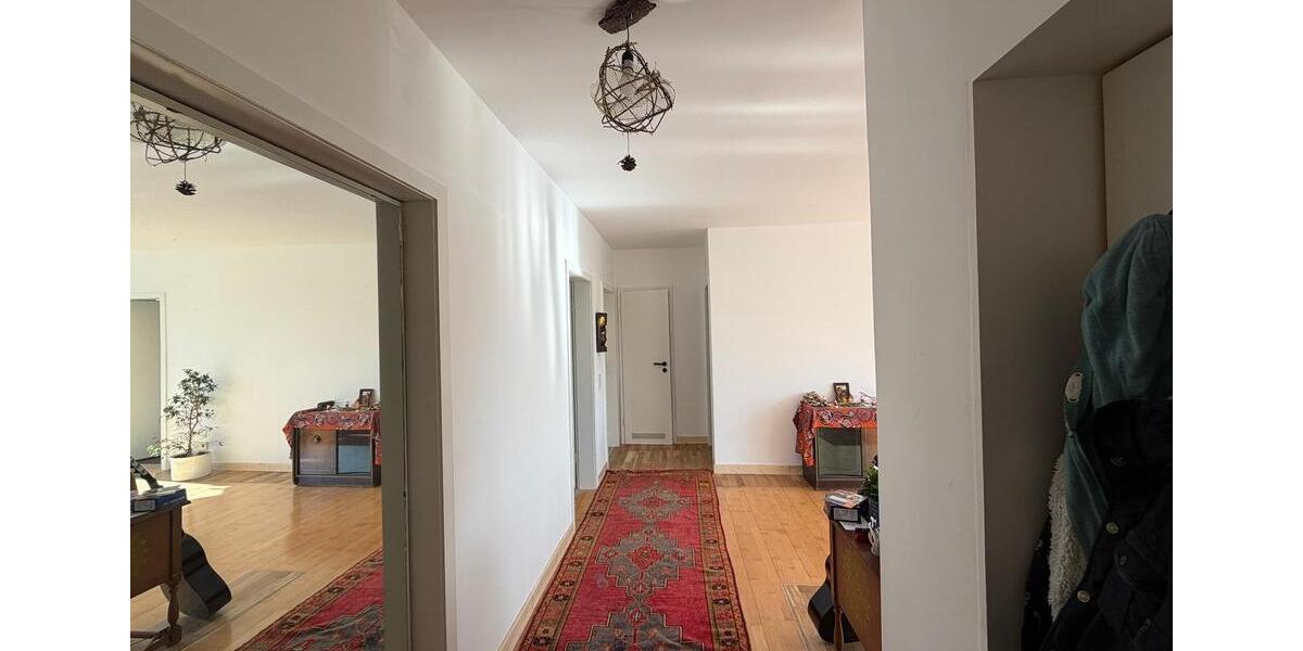 Etagenwohnung Bergisch Gladbach Paffrath - 4 Zimmer, 114 m&sup2;, 1.285&euro; | Angebot:25547462