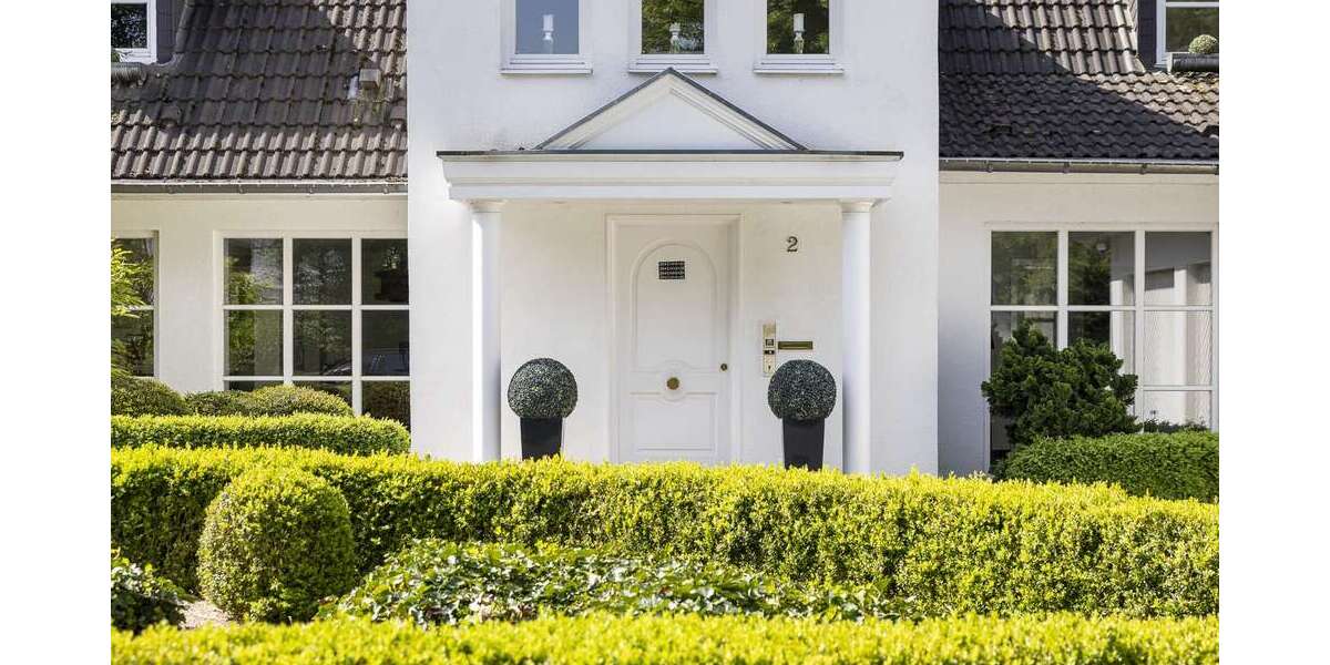 Haus zum Kaufen in Neuss 2.300.000 € 325 m² 8 zimmer