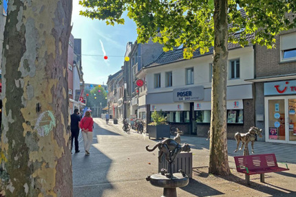 Moderne Gewerbefläche in Toplage in Grevenbroich. Sanitätshaus direkt an der Fußgängerzone 5 zimmer