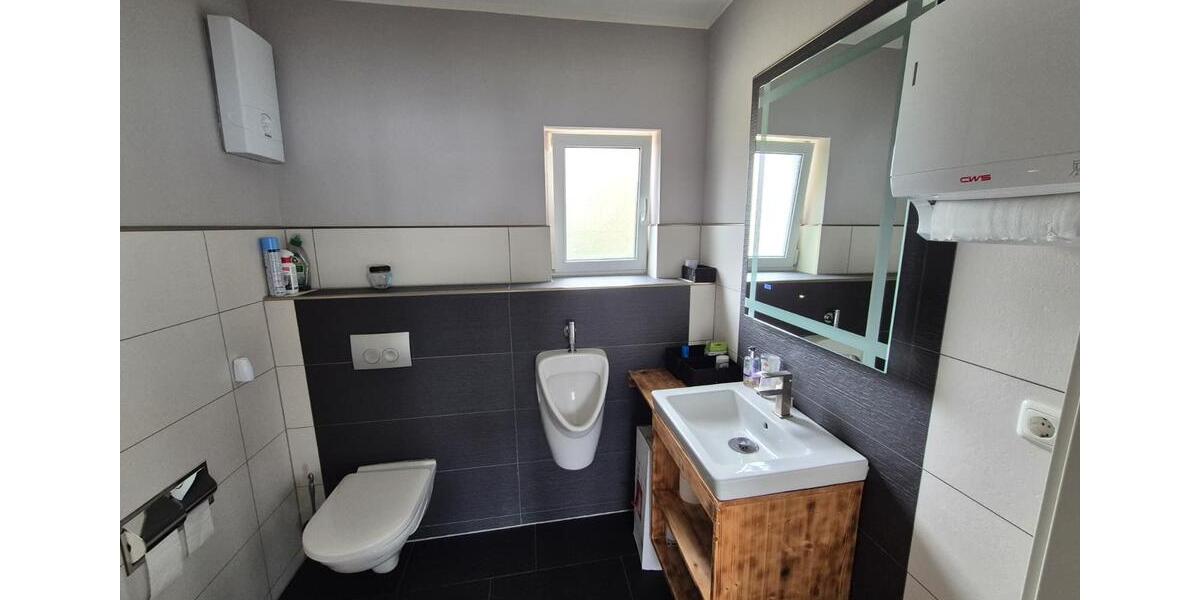 Gewerbeobjekt Wesseling - 1.300&euro; | Angebot:26393959