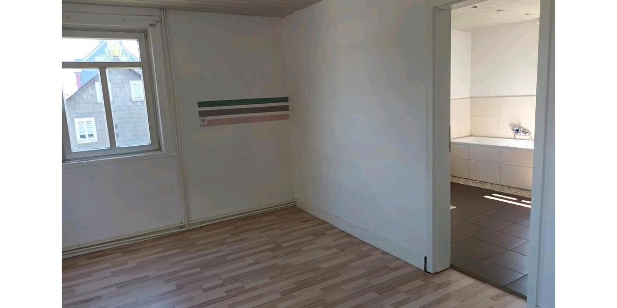 Einfamilienhaus Remscheid Reinshagen - 5 Zimmer, 133 m&sup2;, 280.000&euro; | Angebot:24781858