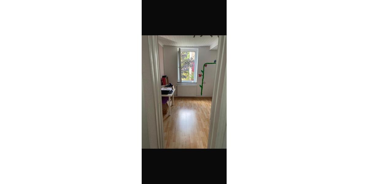 Einfamilienhaus Solingen Central - 5 Zimmer, 110 m&sup2;, 175.000&euro; | Angebot:27007678