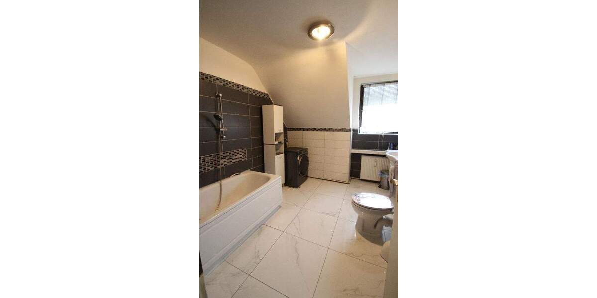 Mehrfamilienhaus, Wohnhaus Troisdorf Sieglar - 8 Zimmer, 1.000.000&euro; | Angebot:25265469