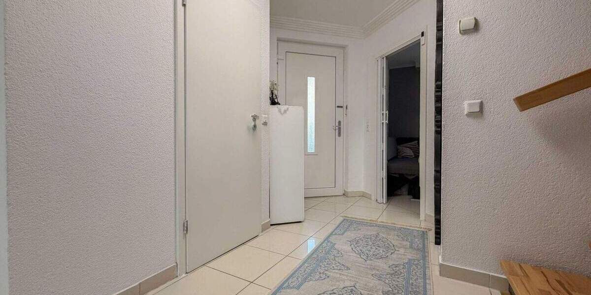 Reihenendhaus Köln Buchheim - 6 Zimmer, 135 m&sup2;, 650.000&euro; | Angebot:25142392