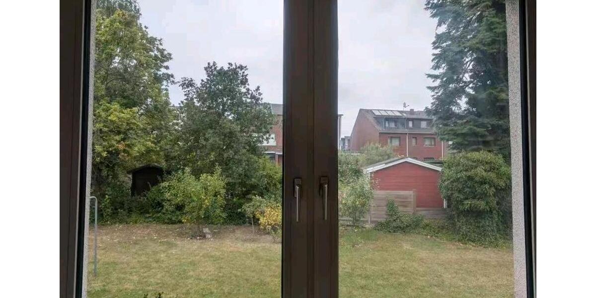 Zimmer in WG zu vermieten (nur für Frauen) – Neuss bei Düsseldorf 2 zimmer