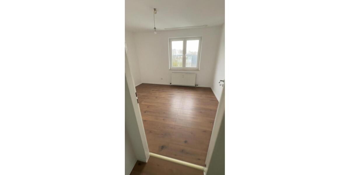 Etagenwohnung Leverkusen Bergisch Neukirchen - 3 Zimmer, 90 m&sup2;, 198.000&euro; | Angebot:27299000