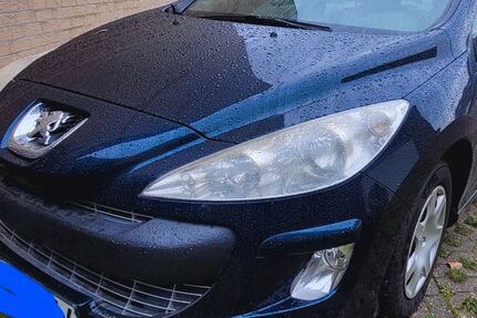 Peugeot 308 191.000 km 3.900 &euro; Bergisch Gladbach 51429