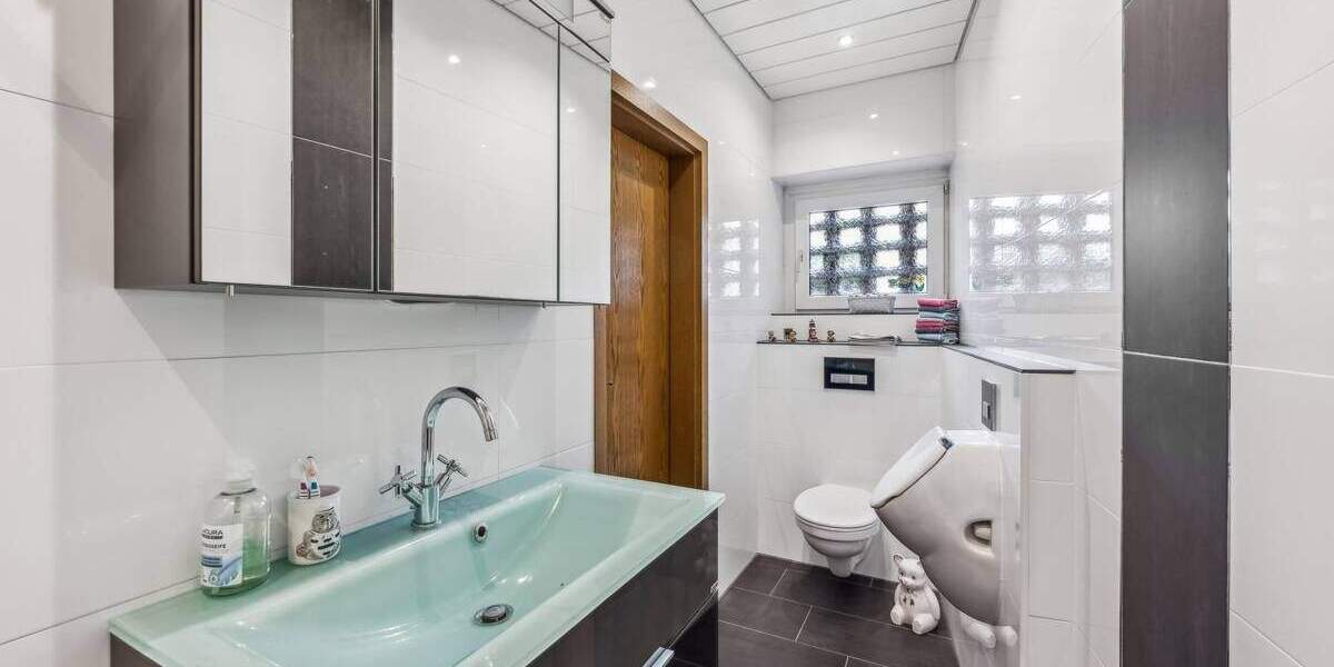 Einfamilienhaus Grevenbroich / Kapellen Kapellen - 5 Zimmer, 216 m&sup2;, 750.000&euro; | Angebot:25358055