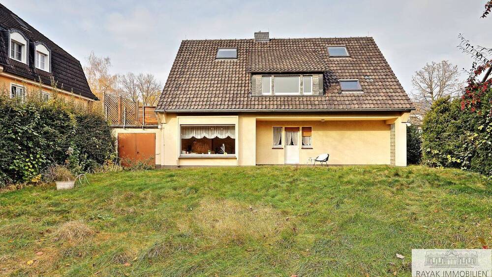 Ein-bis Zweifamilienhaus im Hildener Norden: Großzügiges Wohnen mit vielfältigen Nutzungsmöglichkeiten 8 zimmer