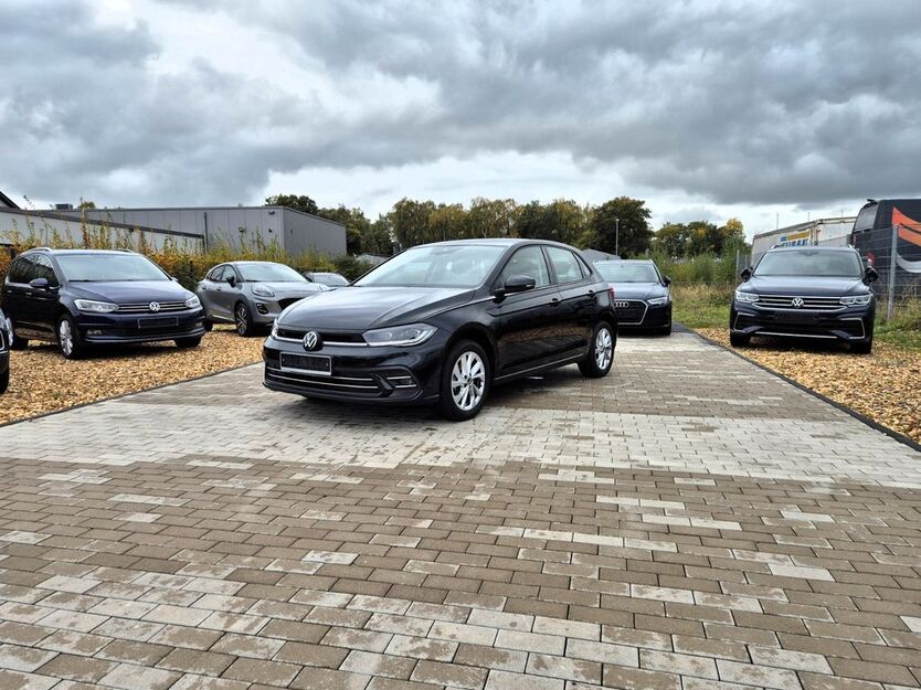 VW Polo 17.982 km 17.199 € Bedburg 50181
