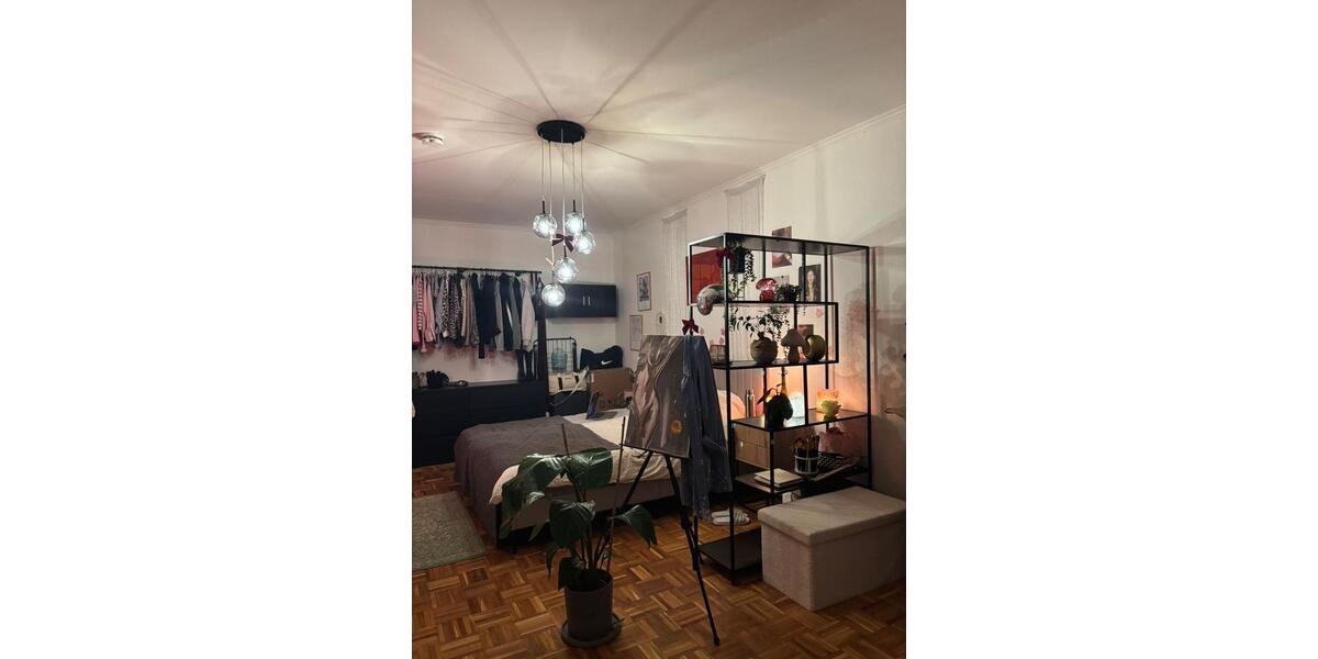 Etagenwohnung Düsseldorf Stadtbezirk 2 - 2 Zimmer, 34 m&sup2;, 700&euro; | Angebot:25307107