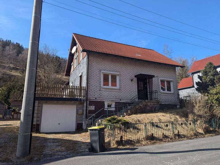 Haus zum Mieten in Schleusegrund 700 € 138 m²