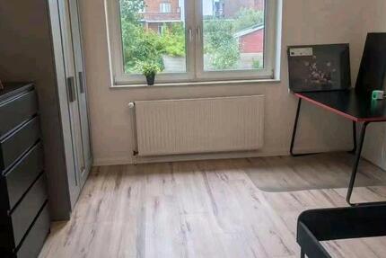 Zimmer in WG zu vermieten (nur für Frauen) – Neuss bei Düsseldorf 2 zimmer