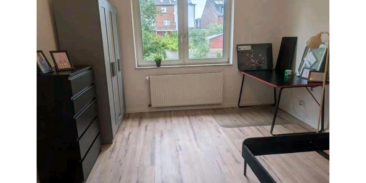 Zimmer in WG zu vermieten (nur für Frauen) – Neuss bei Düsseldorf 2 zimmer