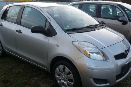 Toyota Yaris 199.443 km 2.390 &euro; Köln 51149